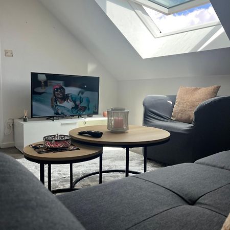 Superbe Appartement Tres Calme Et Confortable Reims Ngoại thất bức ảnh